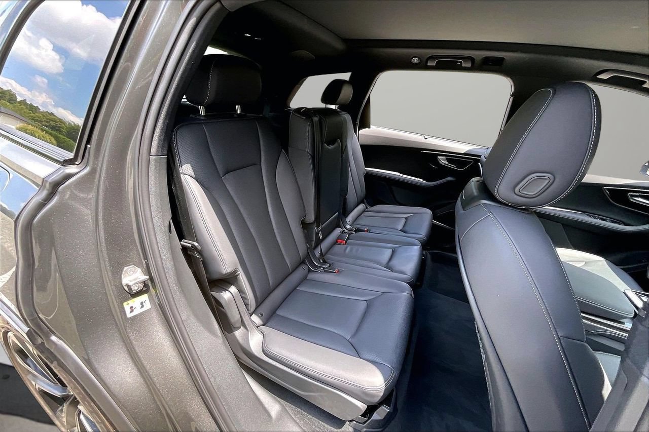 Used 2025 Audi Q7 3.0T Premium Plus AWD/4WD image 26