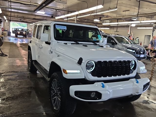 Used 2024 Jeep Wrangler High Altitude