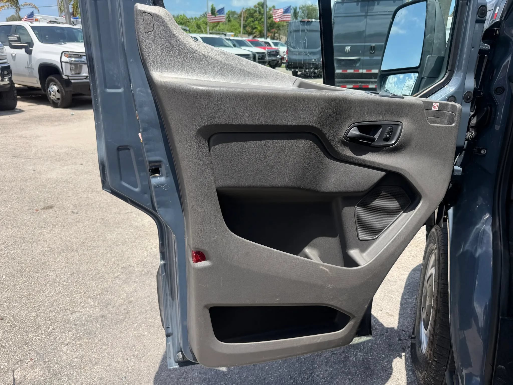 Used 2020 Ford Transit 250 148 High Roof Extended RWD image 11