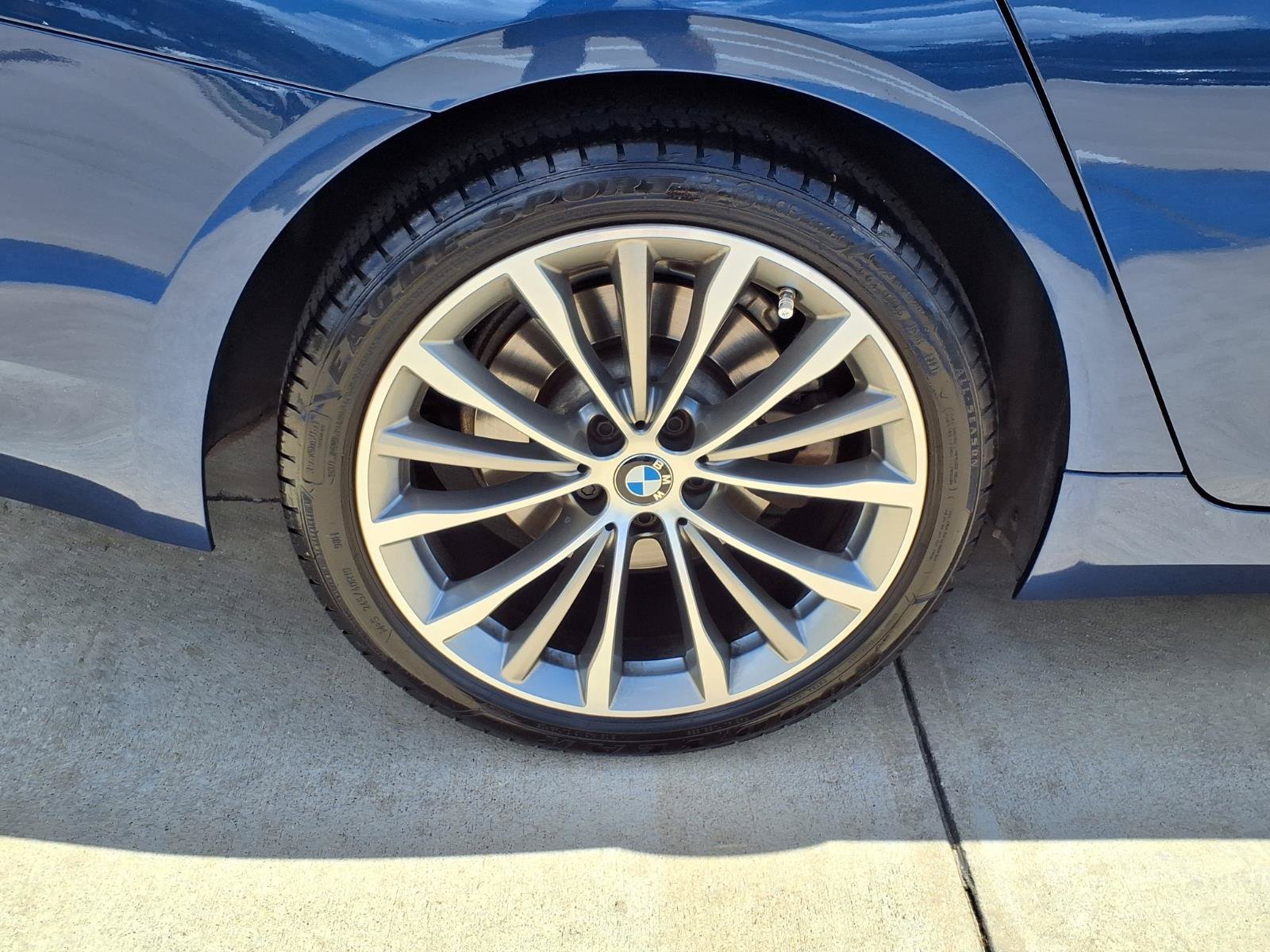 Used 2022 BMW 530i w/ Convenience Package RWD image 27