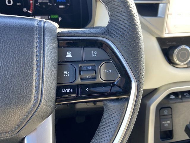 Used 2023 Toyota Sequoia Capstone AWD/4WD image 18