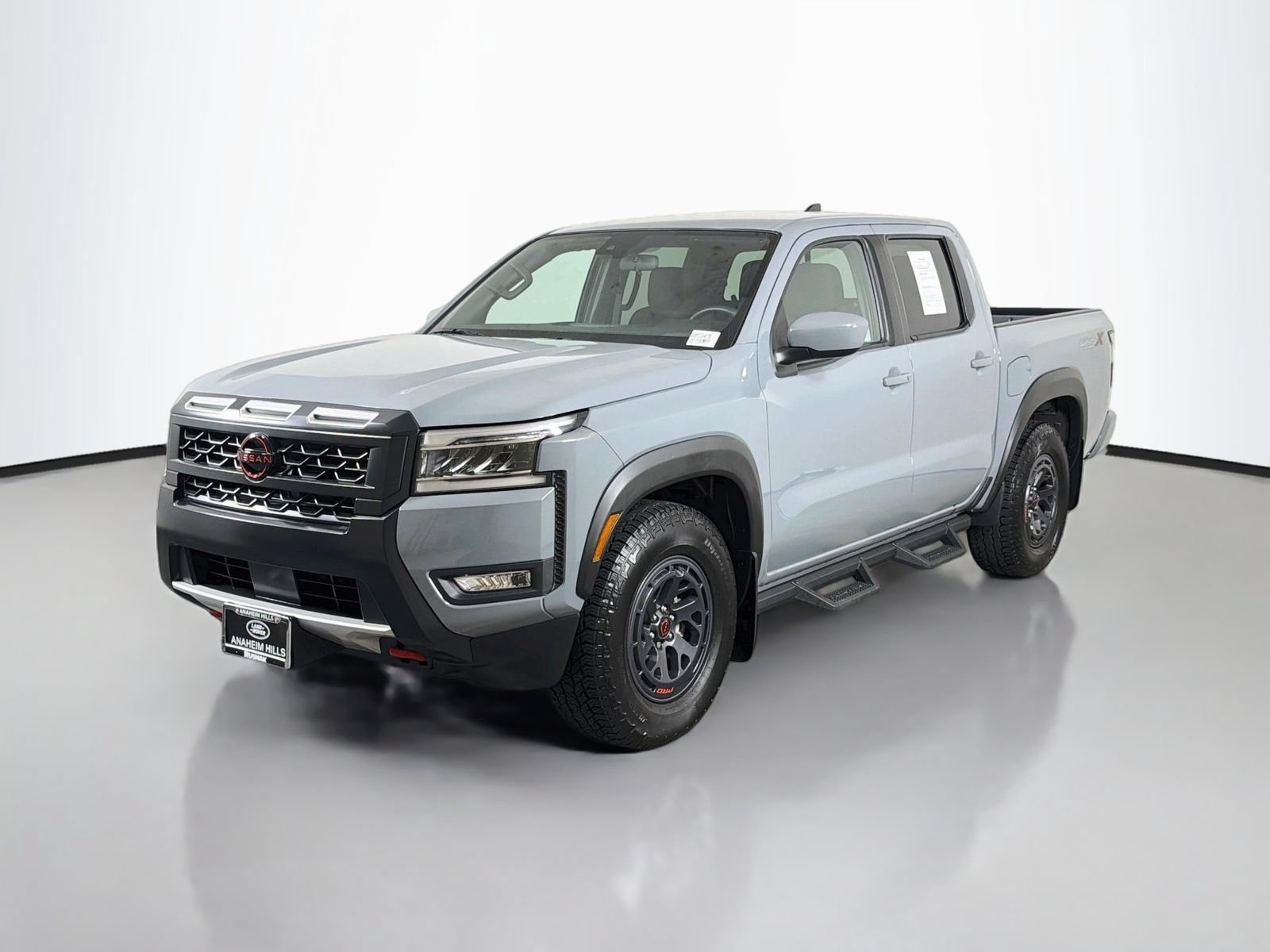 Used 2025 Nissan Frontier Pro-X RWD image 1