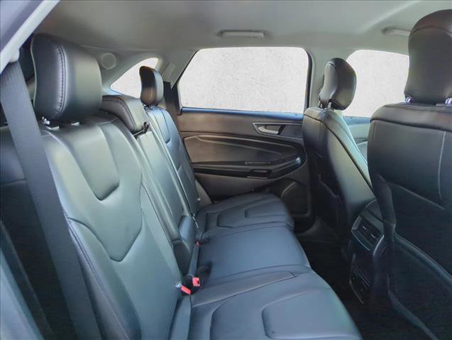 Used 2019 Ford Edge Titanium image 24