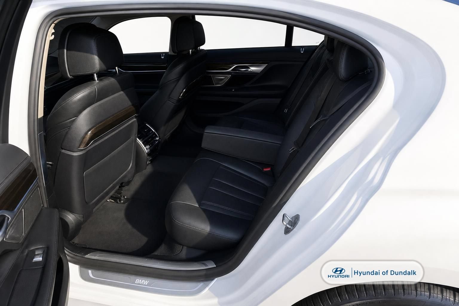Used 2020 BMW 740i xDrive w/ Cold Weather Package AWD/4WD image 12