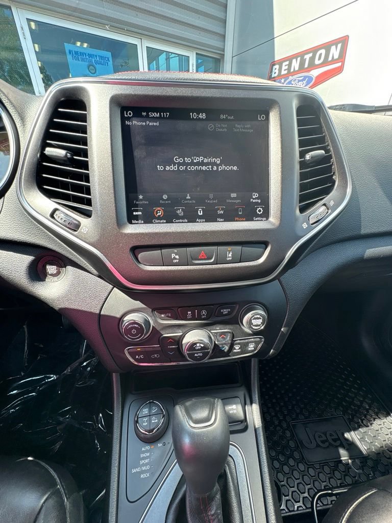 Used 2021 Jeep Cherokee Trailhawk w/ Sun, Sound & Nav Group AWD/4WD image 19