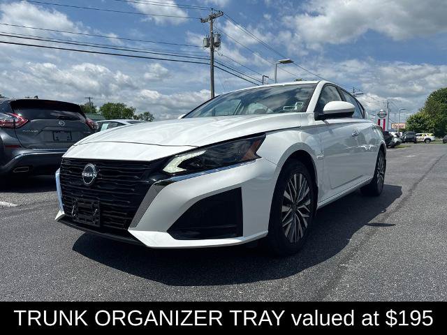 Certified 2023 Nissan Altima 2.5 SV w/ SV Premium Package AWD/4WD image 7