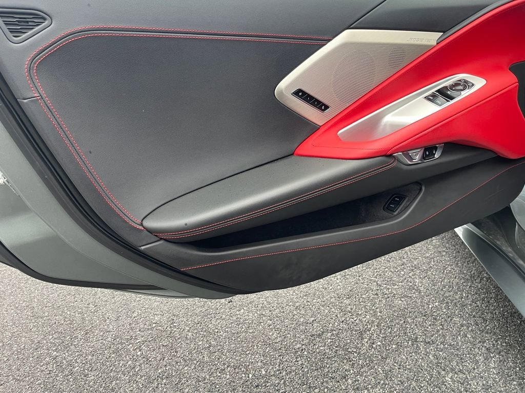 Used 2023 Chevrolet Corvette Stingray Preferred Cpe w/ Z51 Performance Package image 17