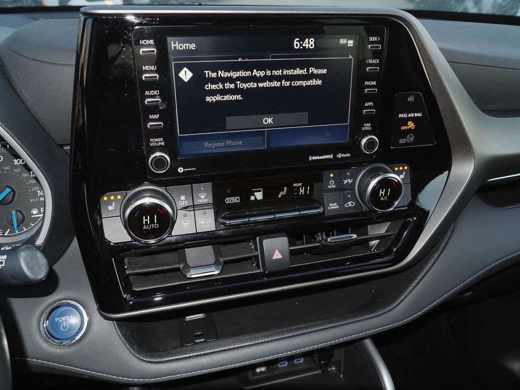 Used 2022 Toyota Highlander XLE image 12