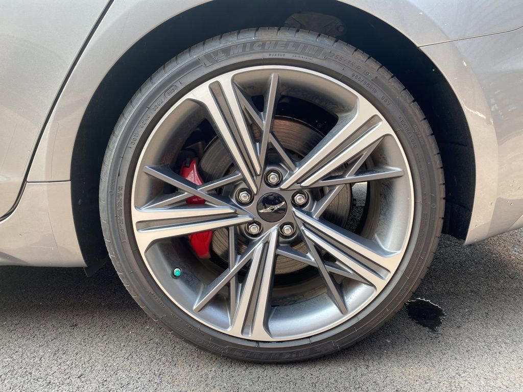 Used 2025 Genesis G70 3.3T Advanced image 32