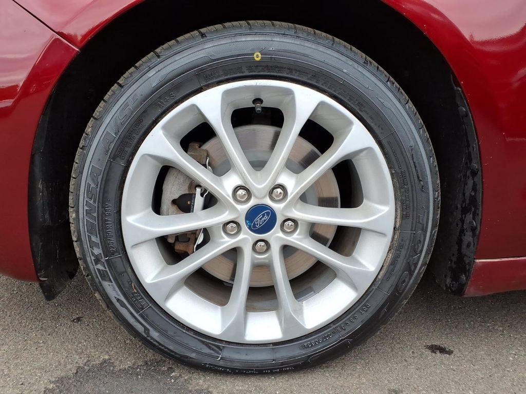 Used 2019 Ford Fusion Energi Titanium FWD image 27