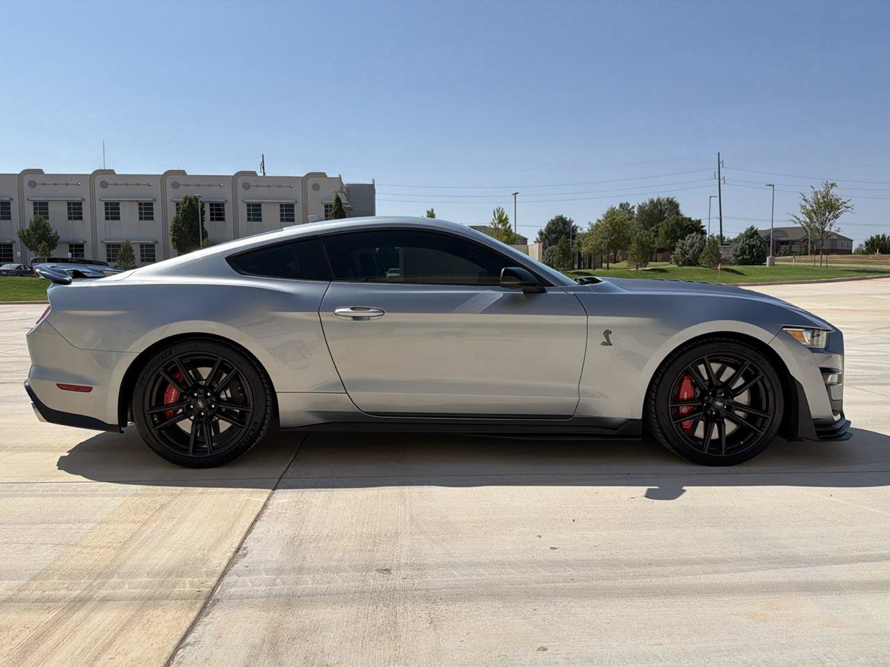 Used 2021 Ford Mustang Shelby GT500 w/ Technology Package RWD image 4
