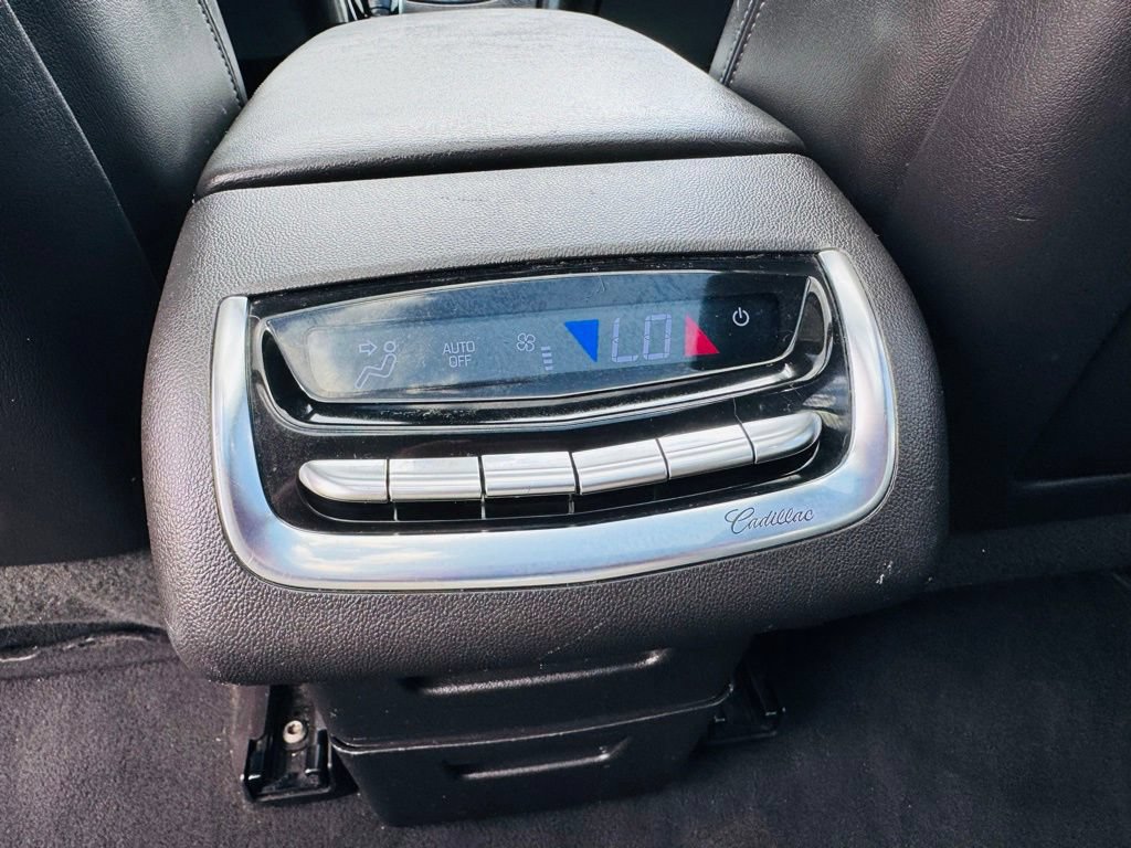 Used 2020 Cadillac XT6 Premium Luxury FWD image 14