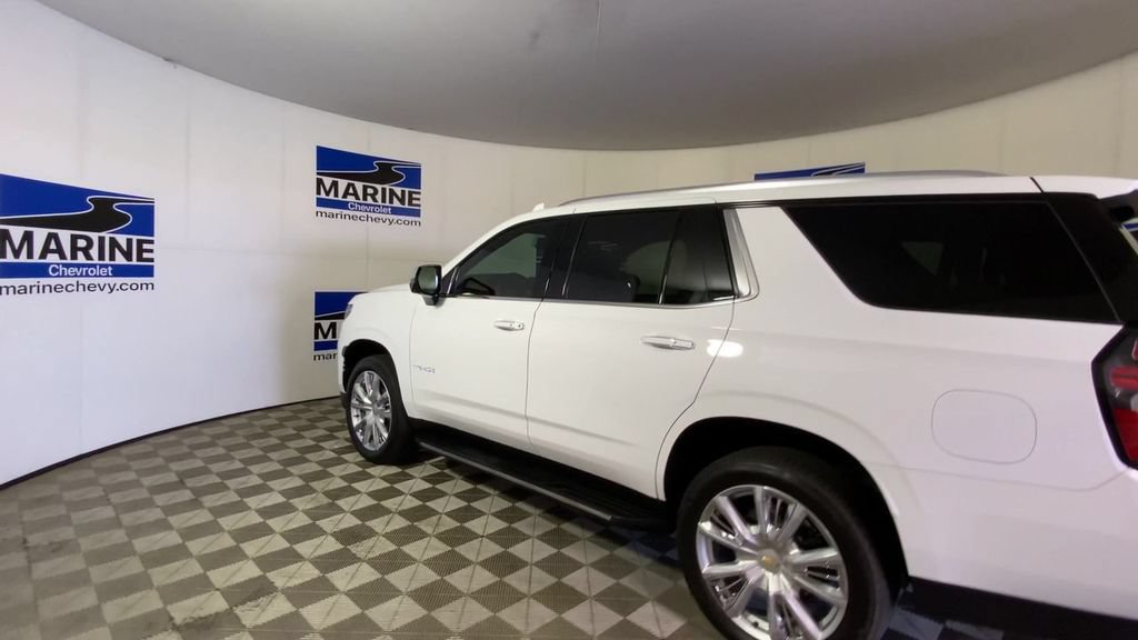 Used 2024 Chevrolet Tahoe Premier w/ Premium Package AWD/4WD image 8