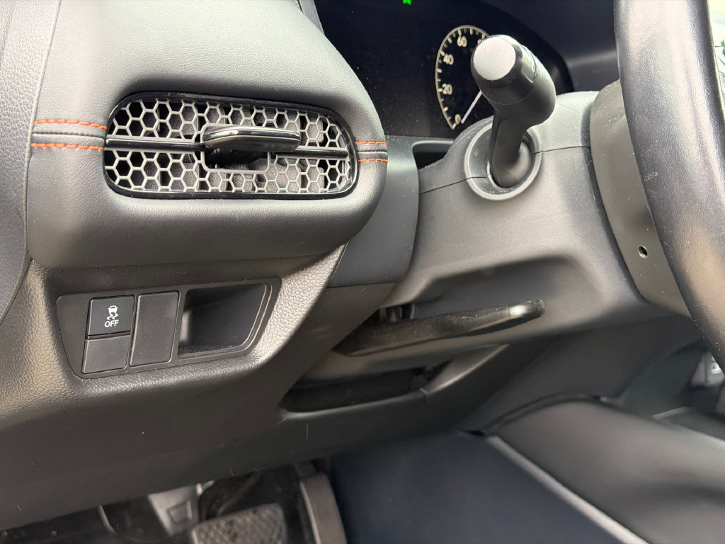 Used 2025 Honda HR-V Sport image 19