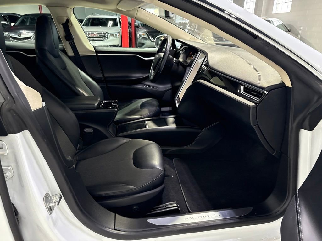 Used 2015 Tesla Model S 60 RWD image 29