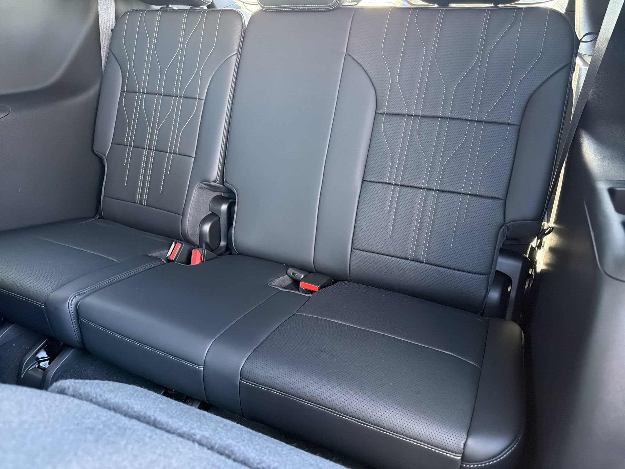 New 2027 Buick Enclave Avenir FWD image 18