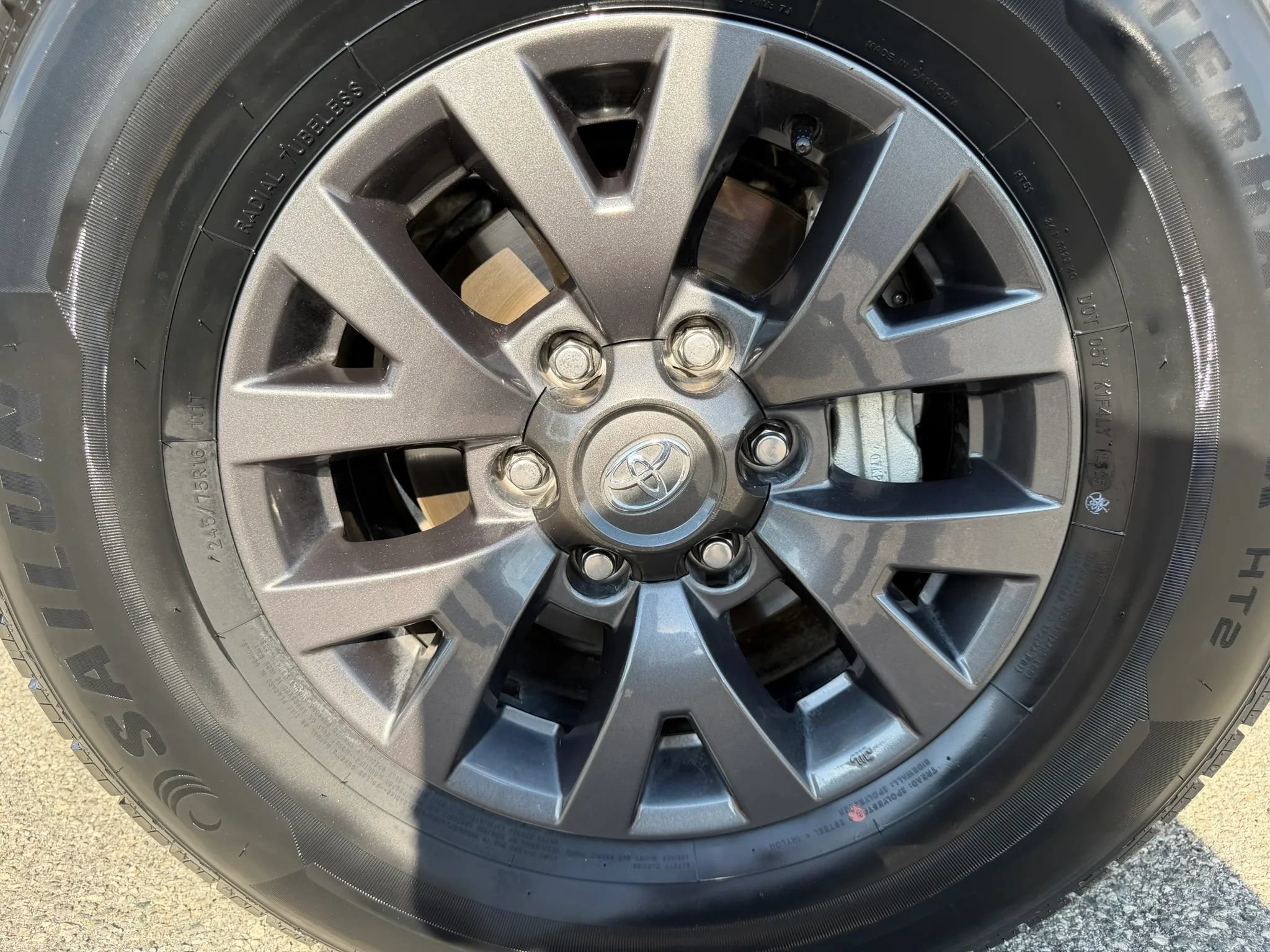Used 2023 Toyota Tacoma SR5 RWD image 25