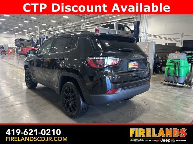 New 2025 Jeep Compass Latitude w/ Sun & Sound Group image 7