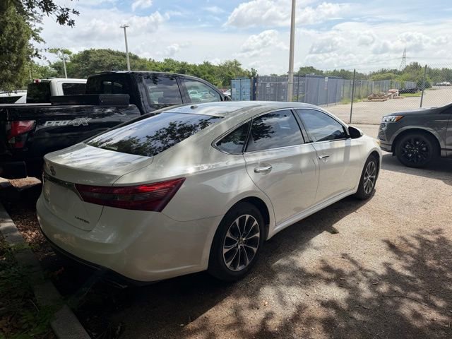 Used 2016 Toyota Avalon XLE FWD image 3