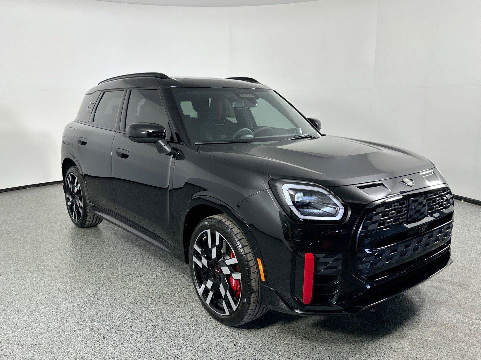 Used 2025 MINI Cooper Countryman John Cooper Works w/ Comfort Package Max AWD/4WD image 3