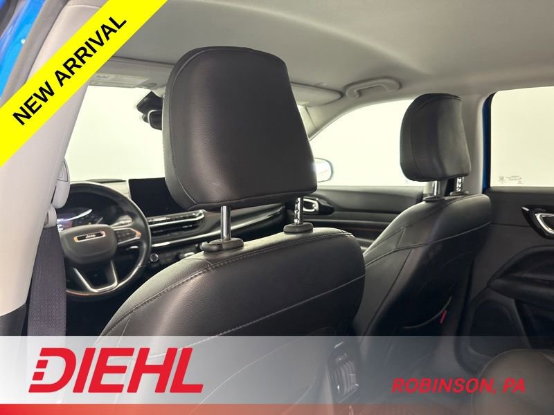 Used 2022 Jeep Compass Trailhawk w/ Trailhawk Convenience Group image 16