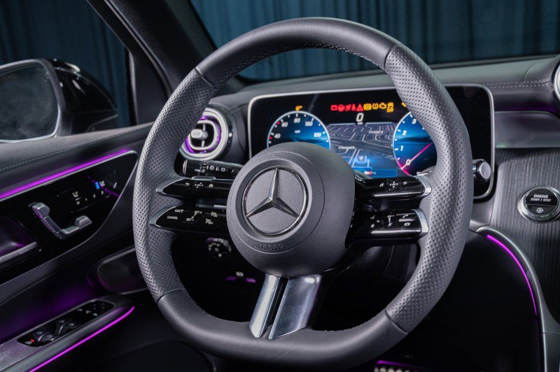 New 2025 Mercedes-Benz GLC 300 image 15