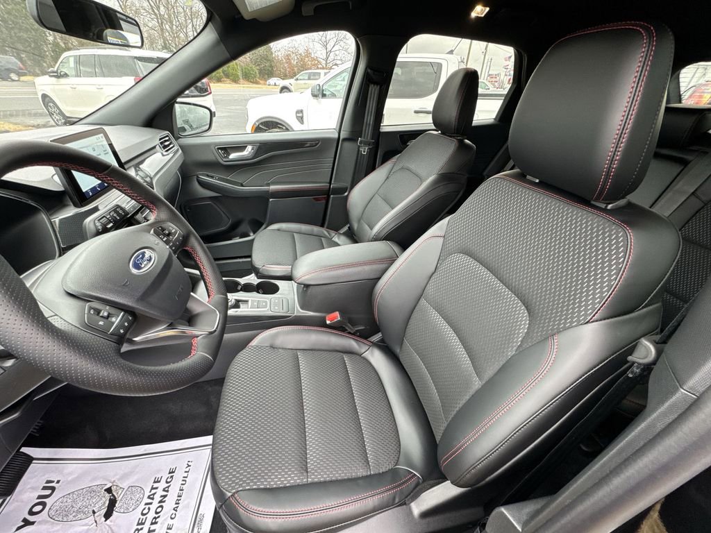 New 2026 Ford Escape ST-Line Select w/ Equipment Group 401A image 11