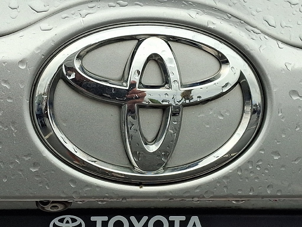 Used 2018 Toyota Highlander Limited Platinum w/ Carpet Mat Package (TMS) AWD/4WD image 9