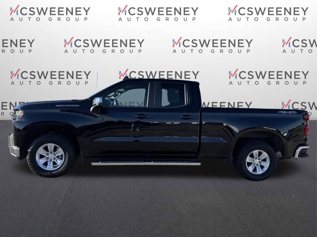Used 2020 Chevrolet Silverado 1500 LT w/ Trailering Package image 2
