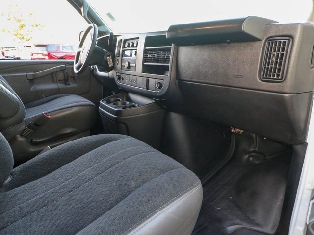 Used 2024 GMC Savana 2500 w/ Driver Convenience Package image 21
