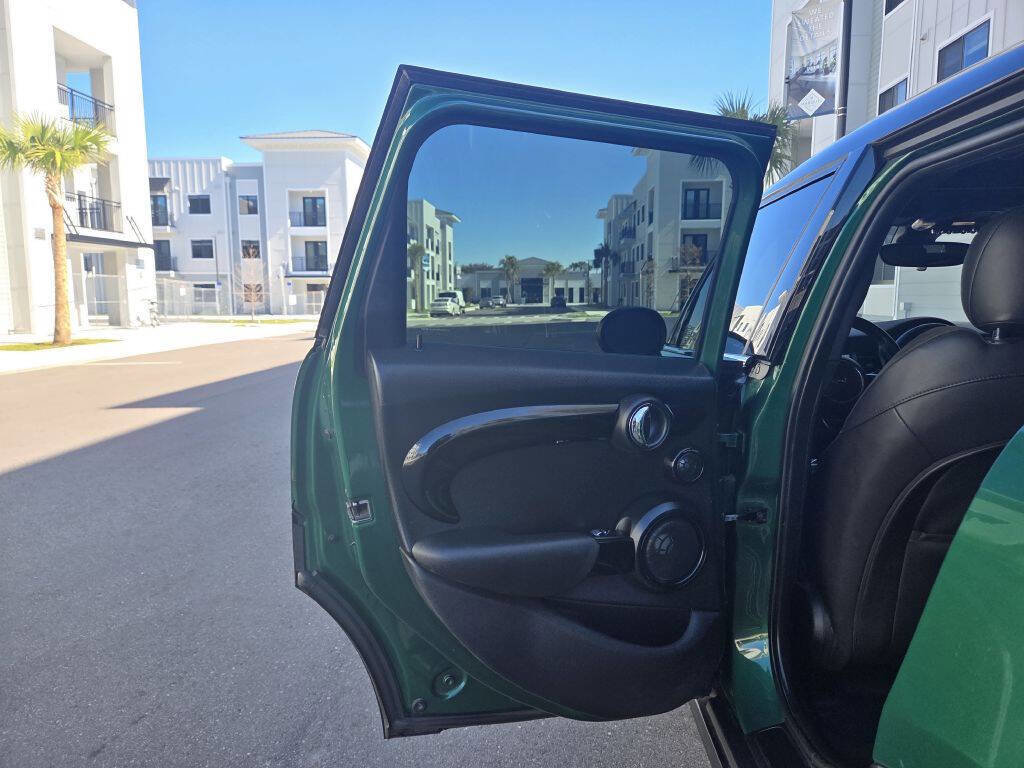 Used 2020 MINI Cooper S image 31