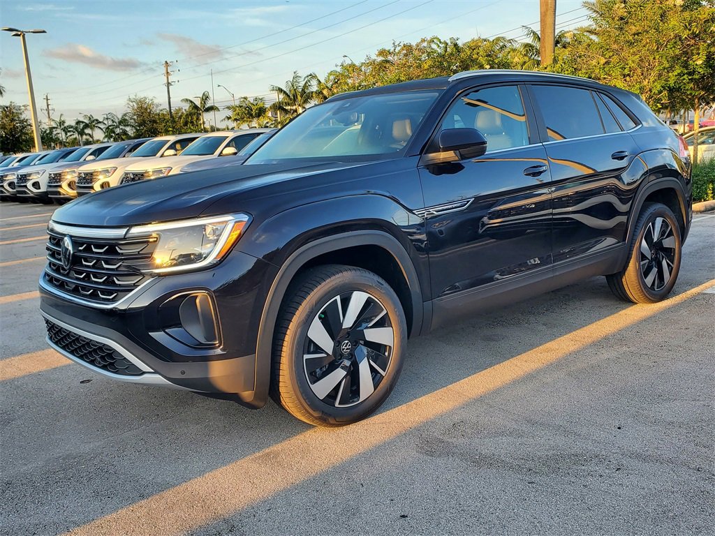 New 2026 Volkswagen Atlas Cross Sport SE image 3