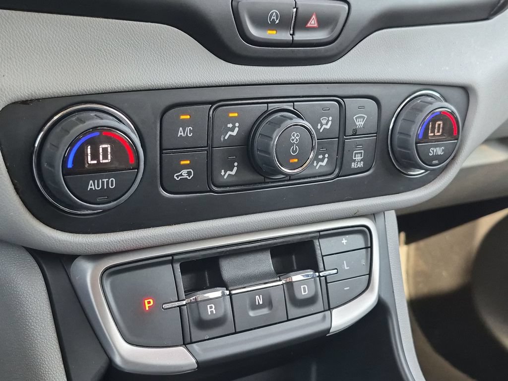 Used 2023 GMC Terrain SLT FWD image 27