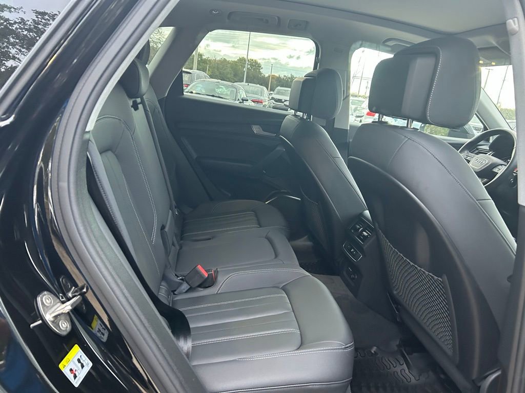 Used 2023 Audi Q5 2.0T Premium w/ Convenience Package image 42