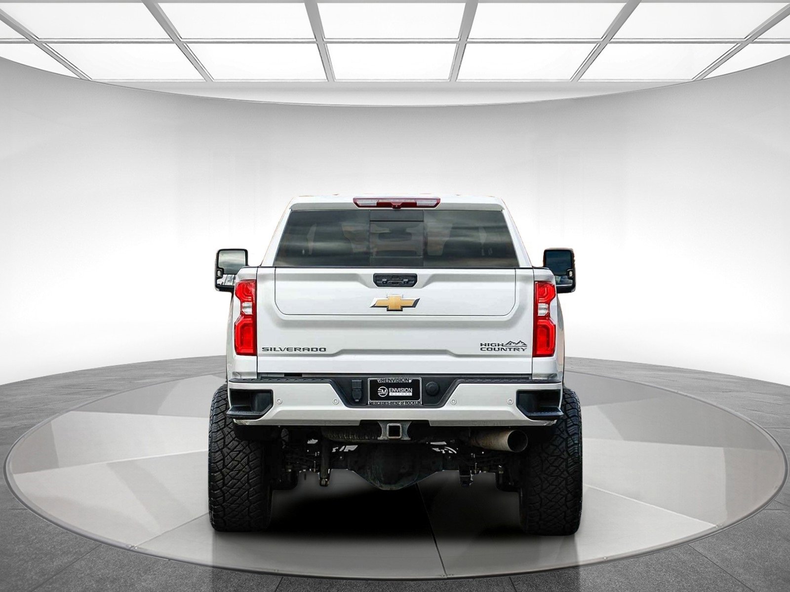 Used 2022 Chevrolet Silverado 2500 High Country w/ Safety Package II image 3