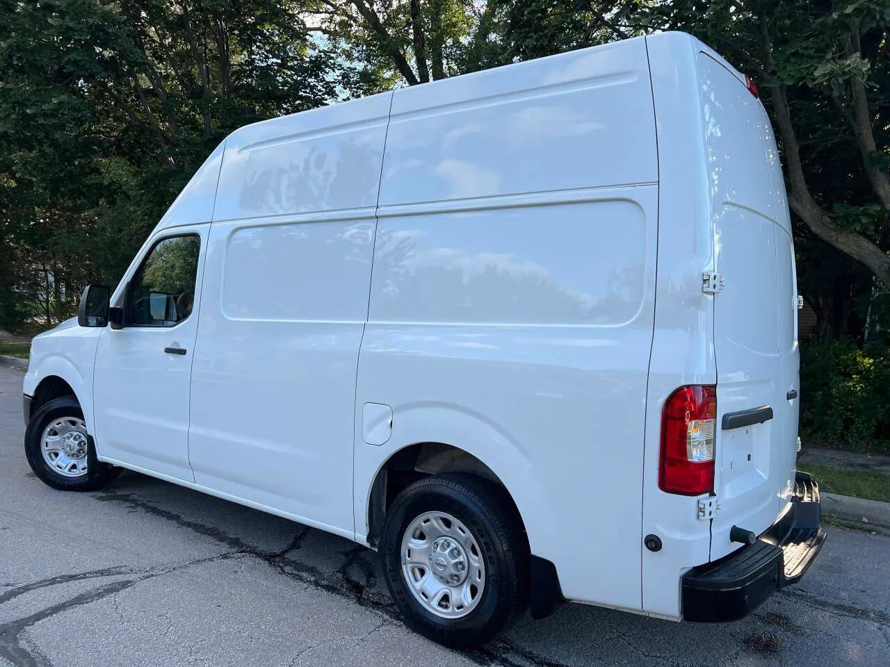 Used 2017 Nissan NV 2500 SV w/ Technology Package image 4
