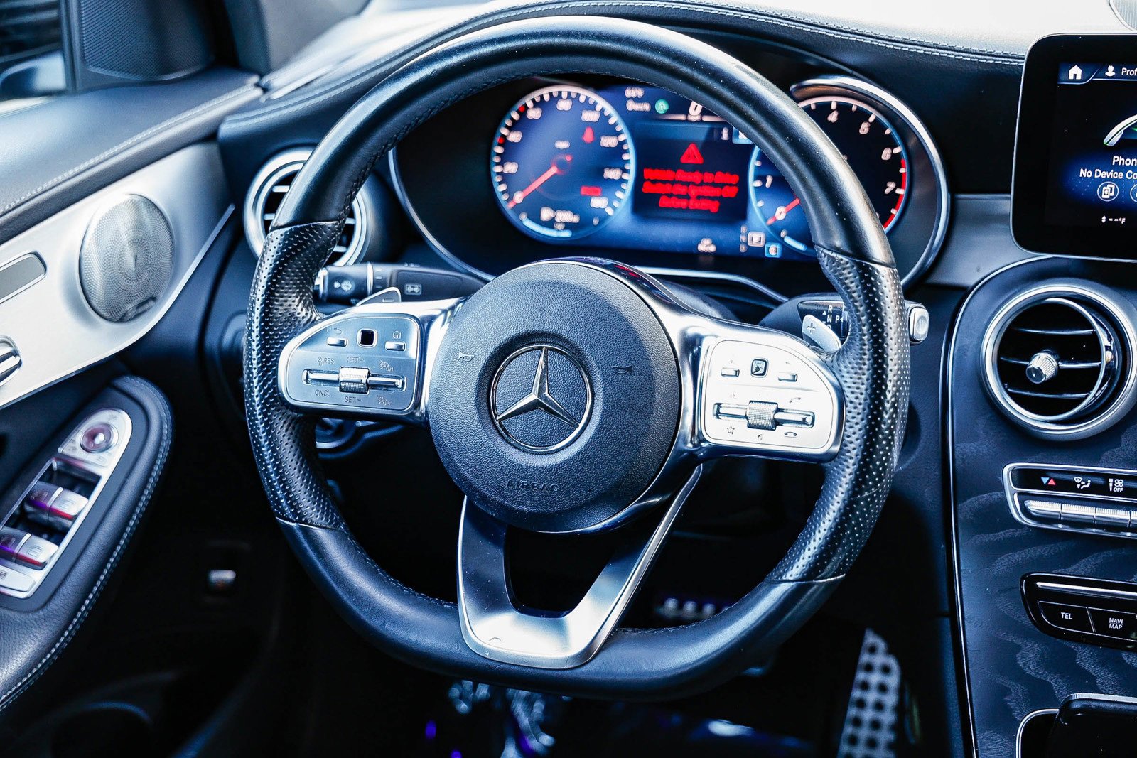 Used 2023 Mercedes-Benz GLC 300 4MATIC Coupe image 13