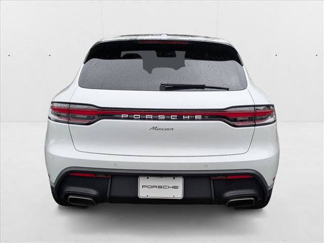 Used 2025 Porsche Macan image 10