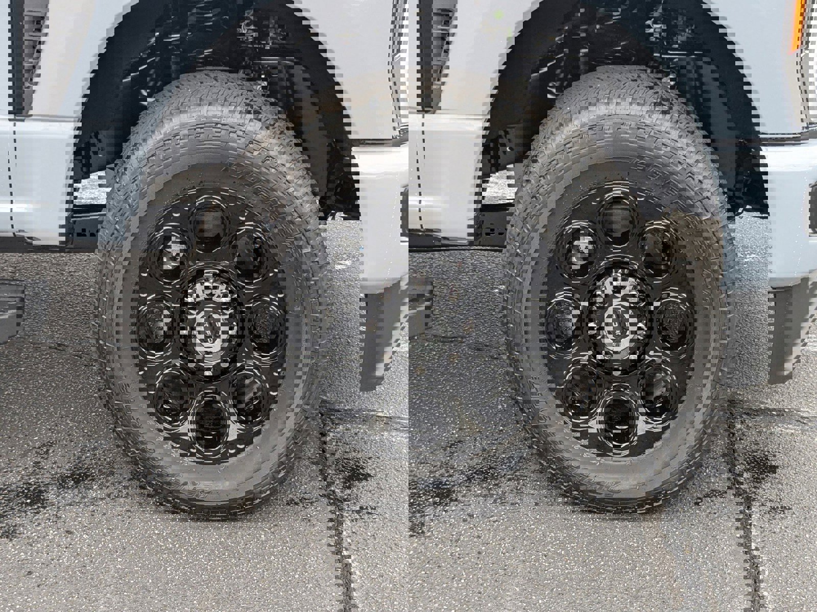 New 2026 Ford F250 Lariat w/ Black Appearance Package image 10