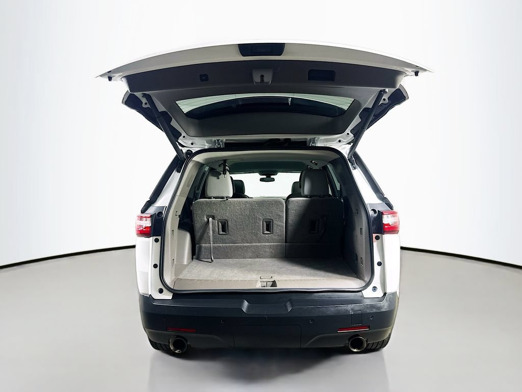 Used 2019 Chevrolet Traverse LT FWD image 34
