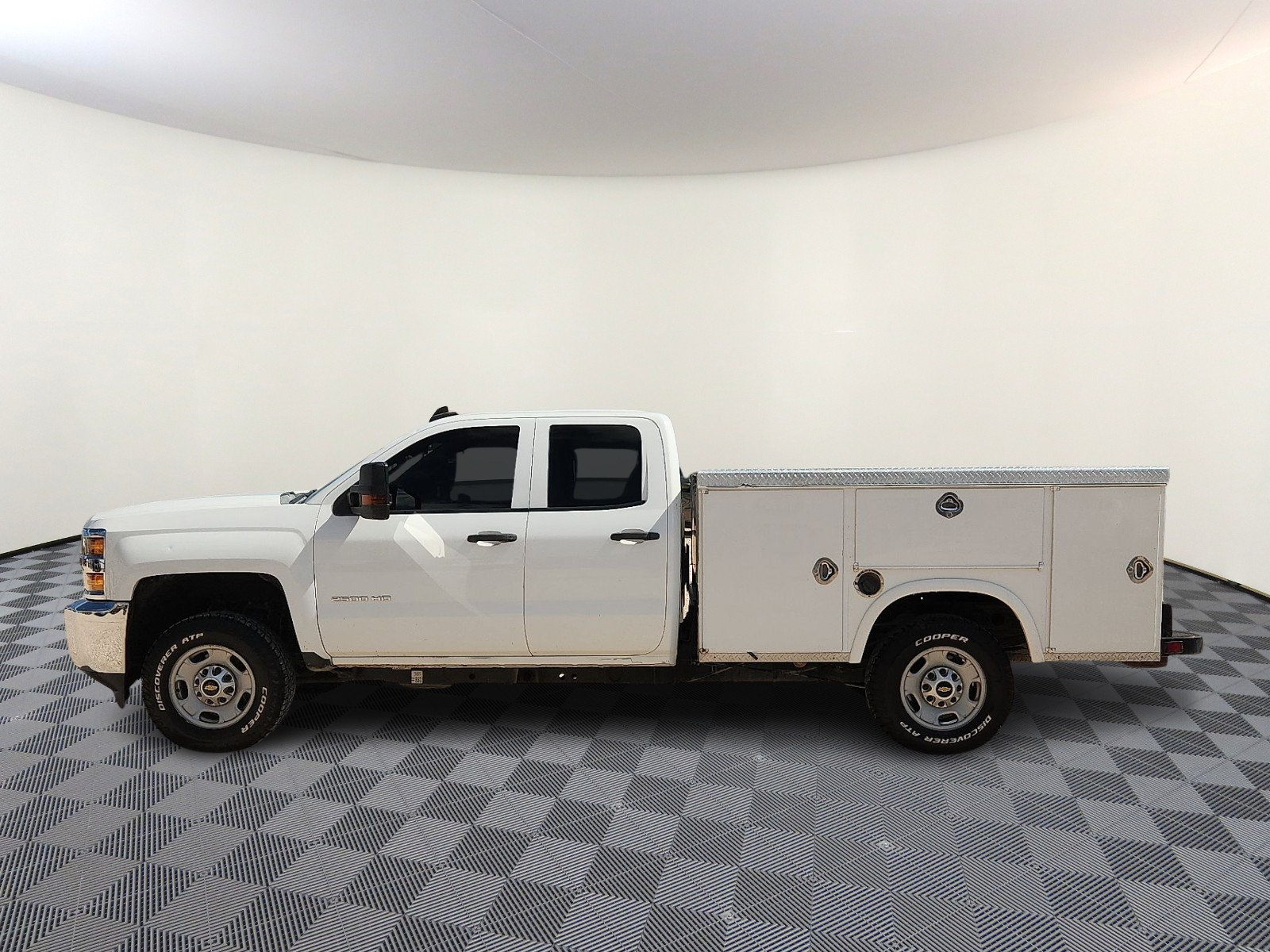 Used 2019 Chevrolet Silverado 2500 W/T w/ WT Convenience Package RWD image 2