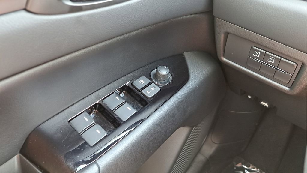 Used 2021 MAZDA CX-5 Touring image 24