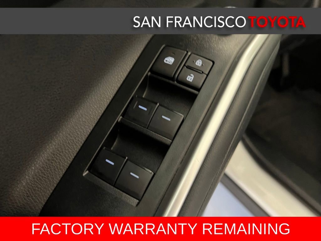 Certified 2025 Toyota Highlander XLE image 40