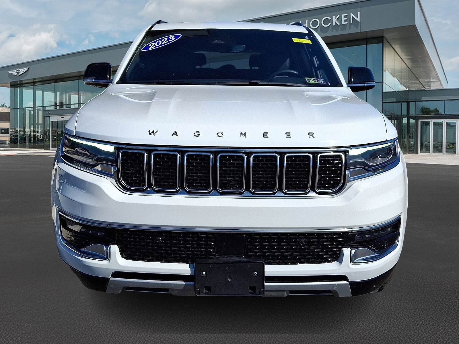 Used 2023 Jeep Wagoneer L Series II image 3