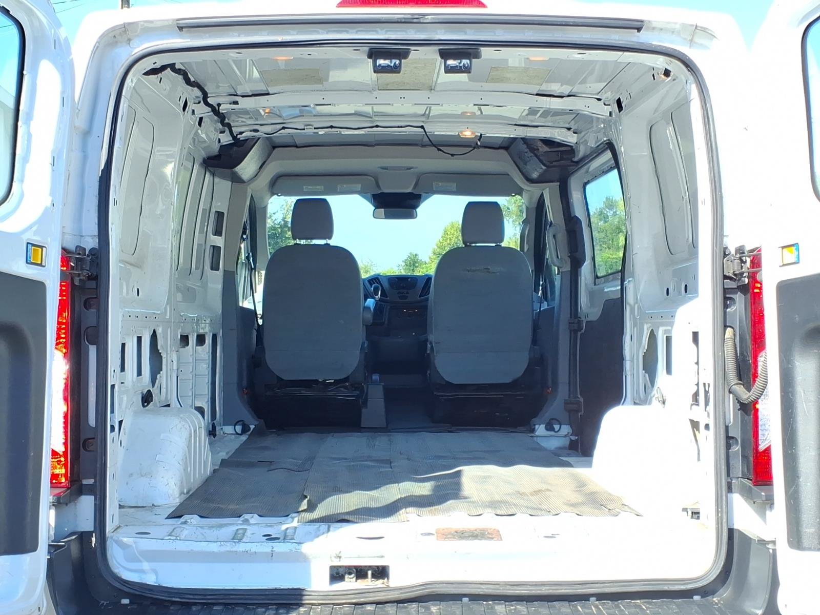 Used 2016 Ford Transit 150 130 Low Roof RWD image 5