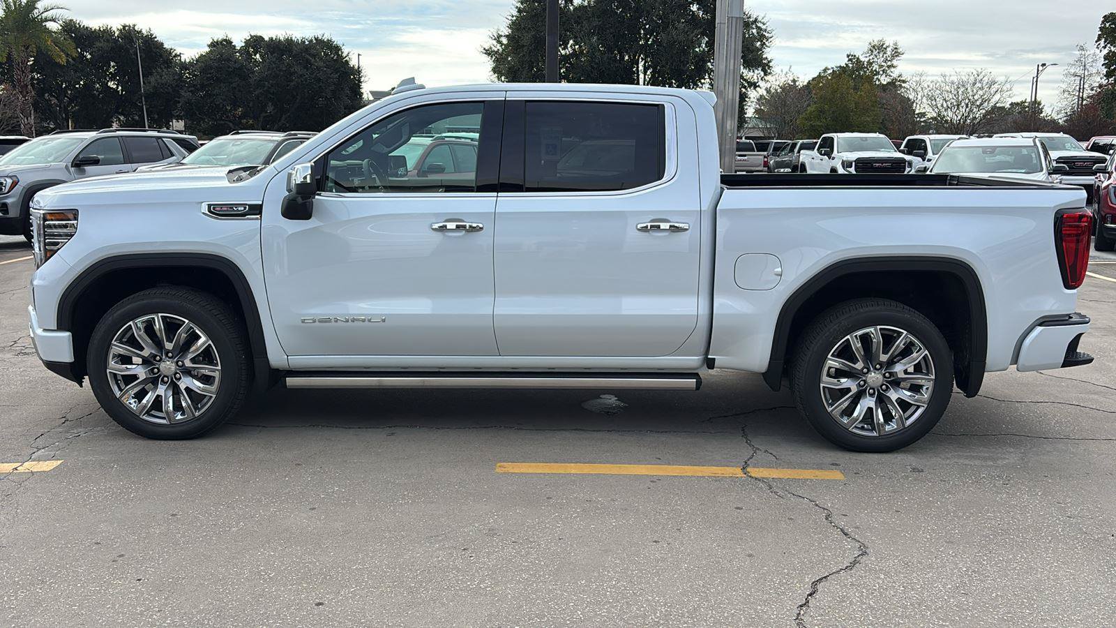 New 2026 GMC Sierra 1500 Denali AWD/4WD image 4