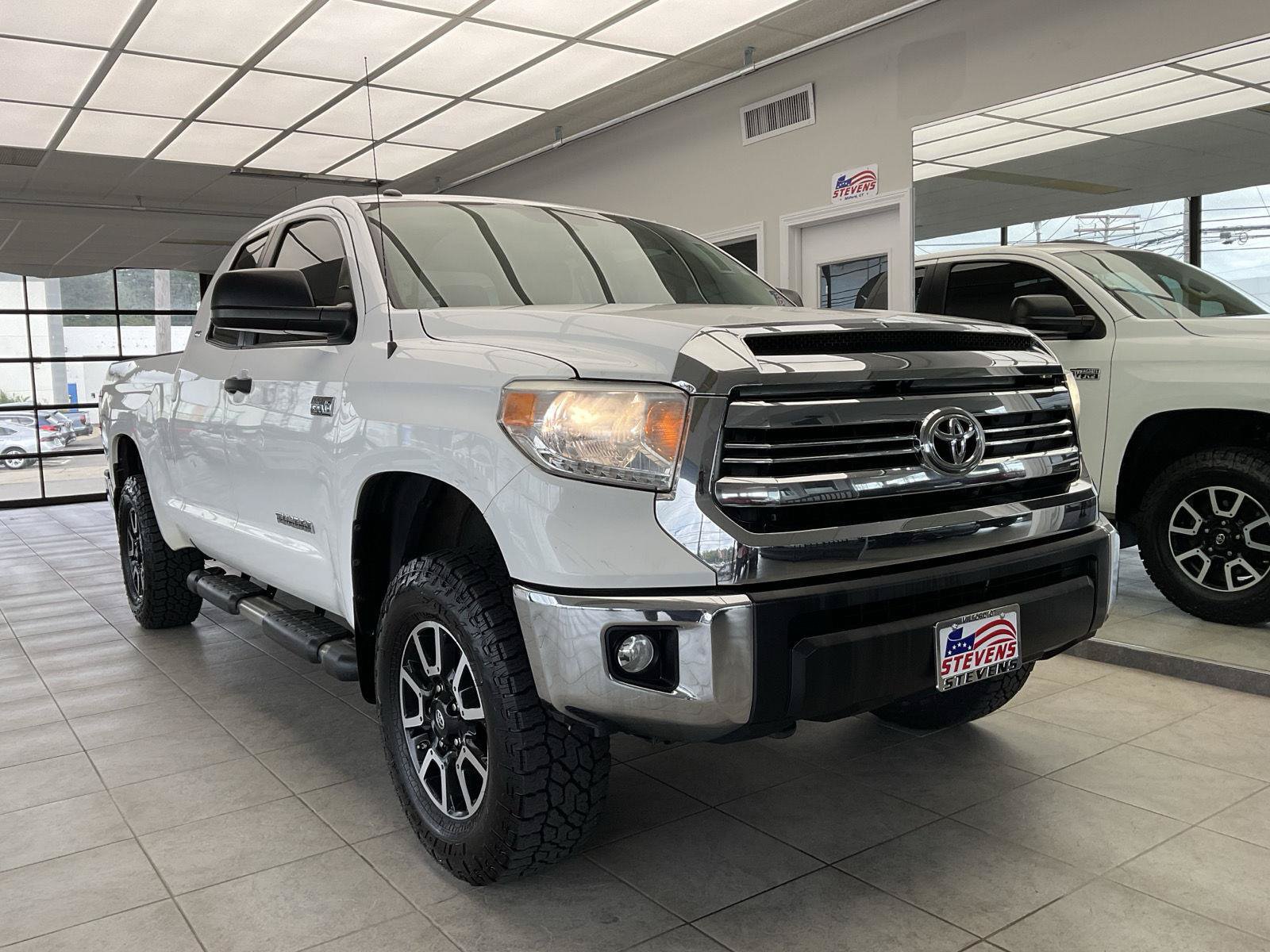 Used 2017 Toyota Tundra SR5 w/ TRD Off Road Package AWD/4WD image 1