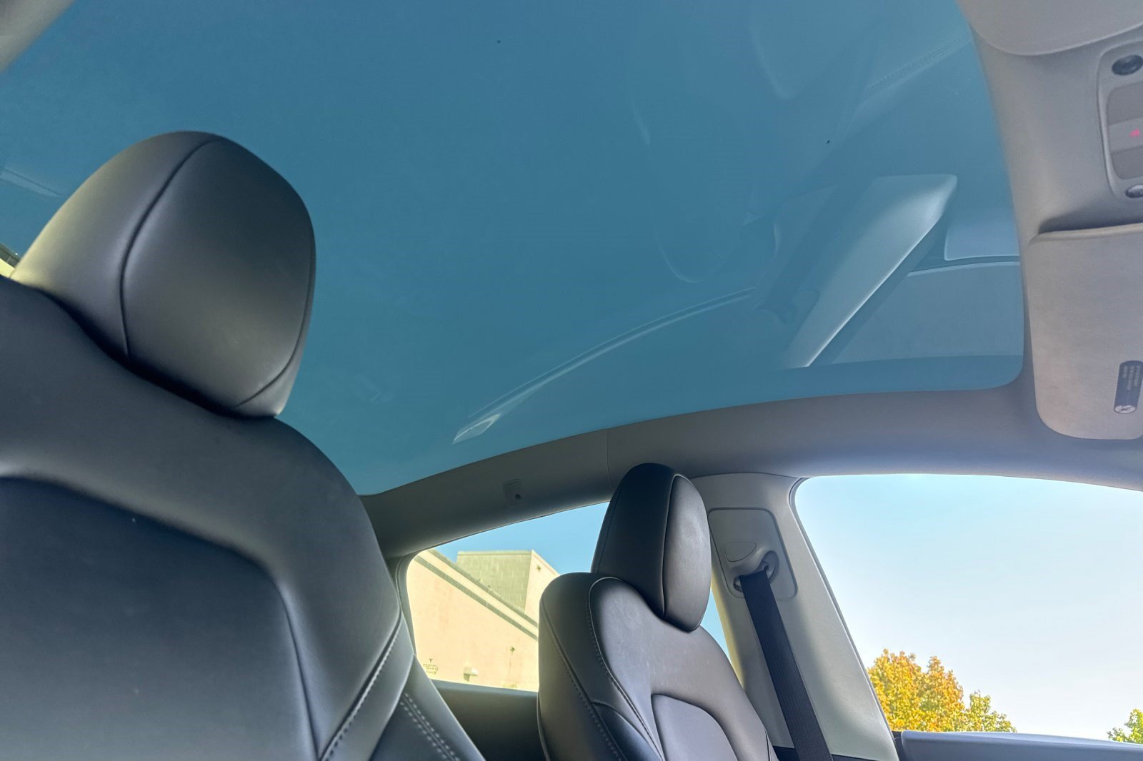 Used 2024 Tesla Model Y Long Range RWD image 25