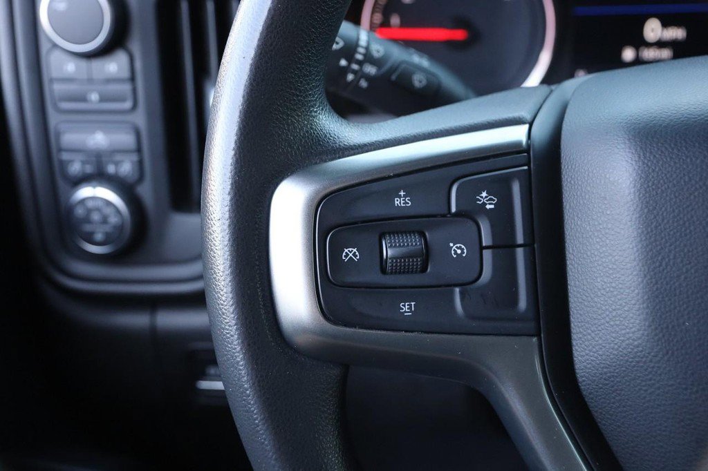 Used 2021 Chevrolet Silverado 2500 Custom w/ Custom Value Package image 10