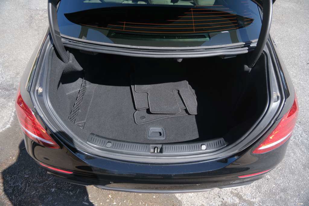 Used 2017 Mercedes-Benz E 43 AMG 4MATIC Sedan image 12